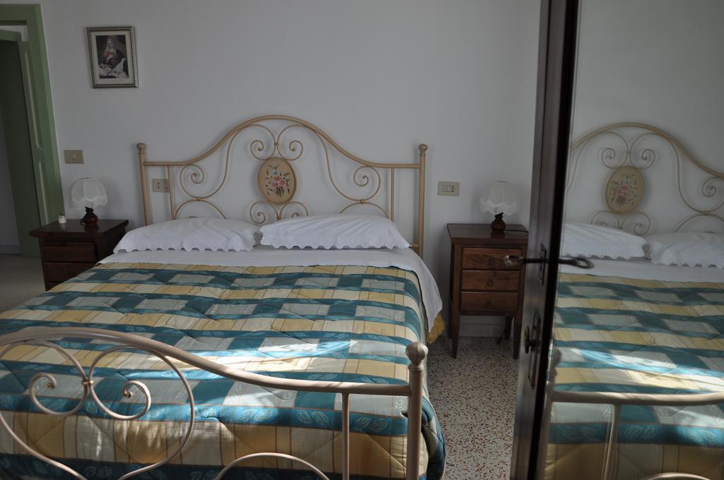 Agriturismo "Antico Frantoio" Foligno Eksteriør billede