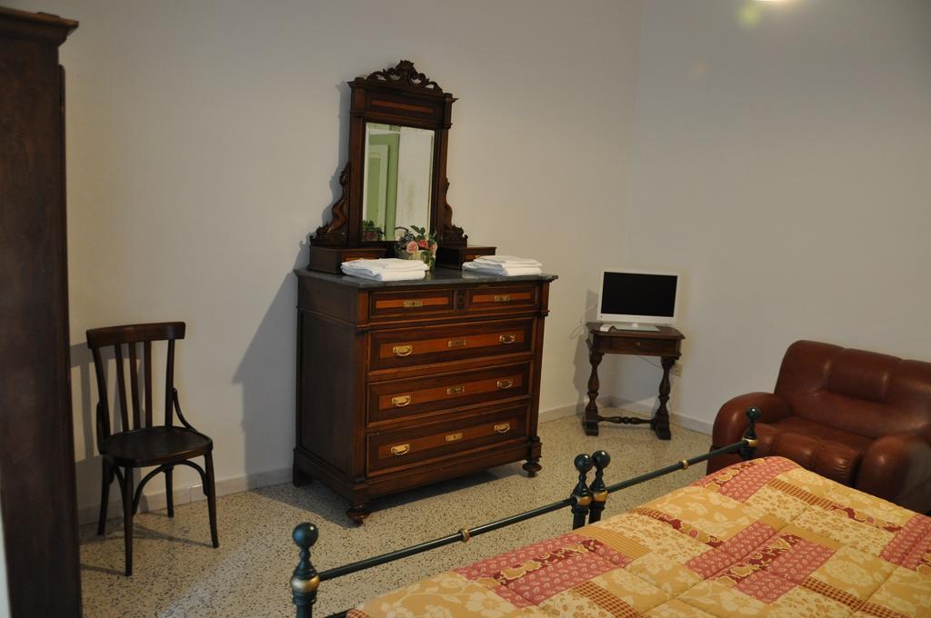 Agriturismo "Antico Frantoio" Foligno Eksteriør billede