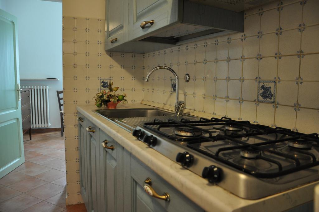 Agriturismo "Antico Frantoio" Foligno Eksteriør billede